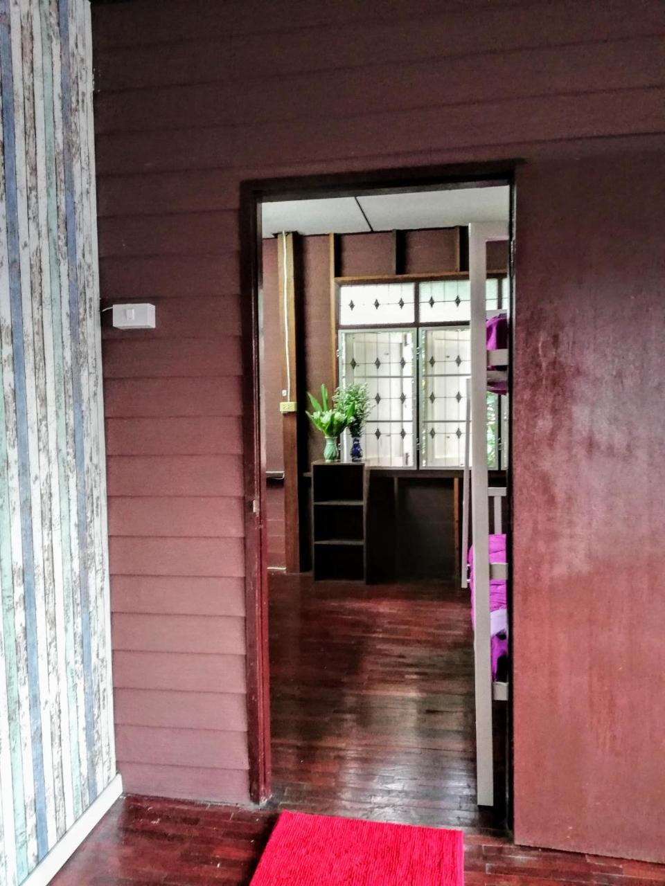 Champion Hostel 2 (Adults Only) Chiang Mai Exterior photo